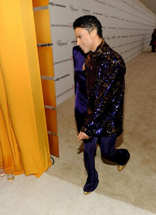 Illustration for article titled 32 Photos of Prince We Love